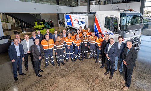 Cartage Australia marks 400 Volvo Truck